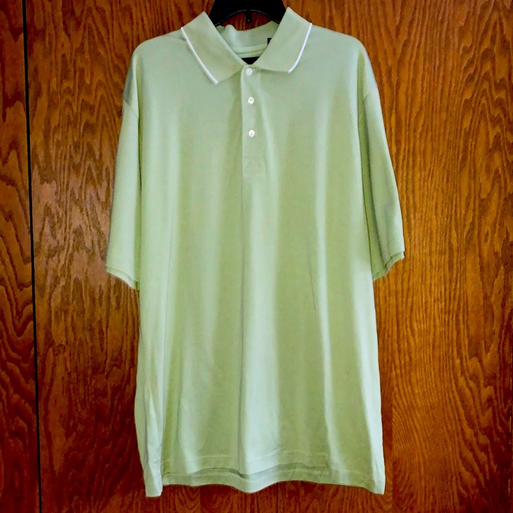 Men’s Greg Norman sage colored polo shirt. Size XL